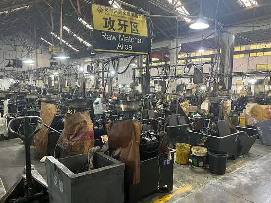 Furniture Nut Slot Cross Head Hammer Nut Barrel Nut Dowel Hole Nut